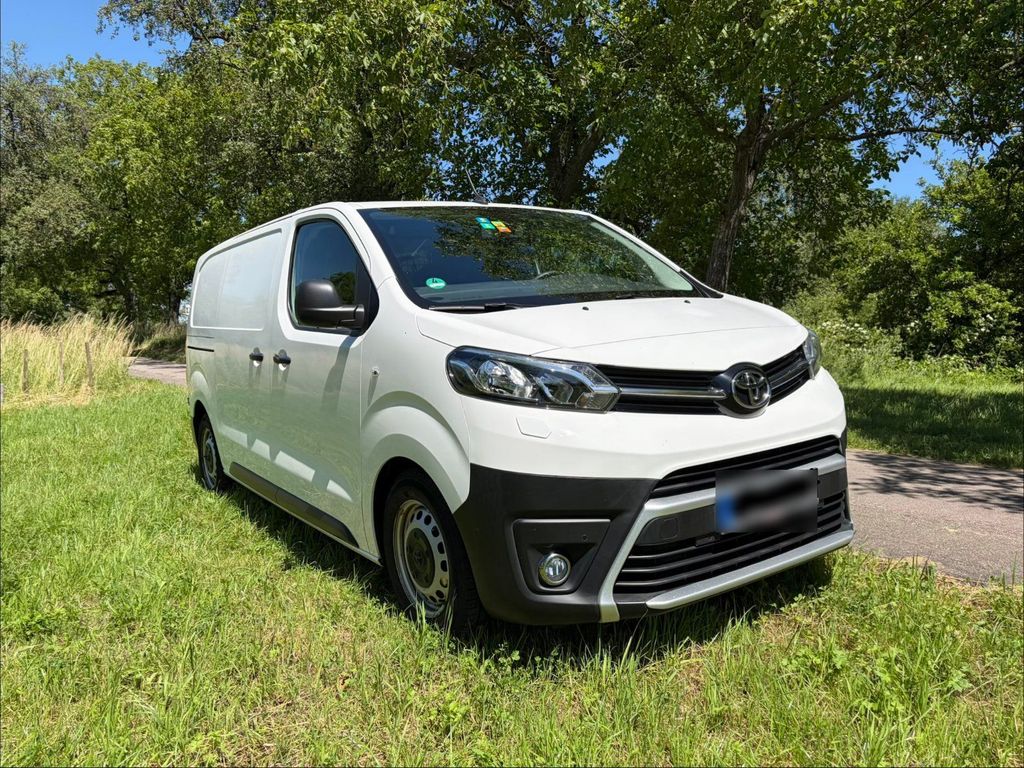Image of Toyota Verso