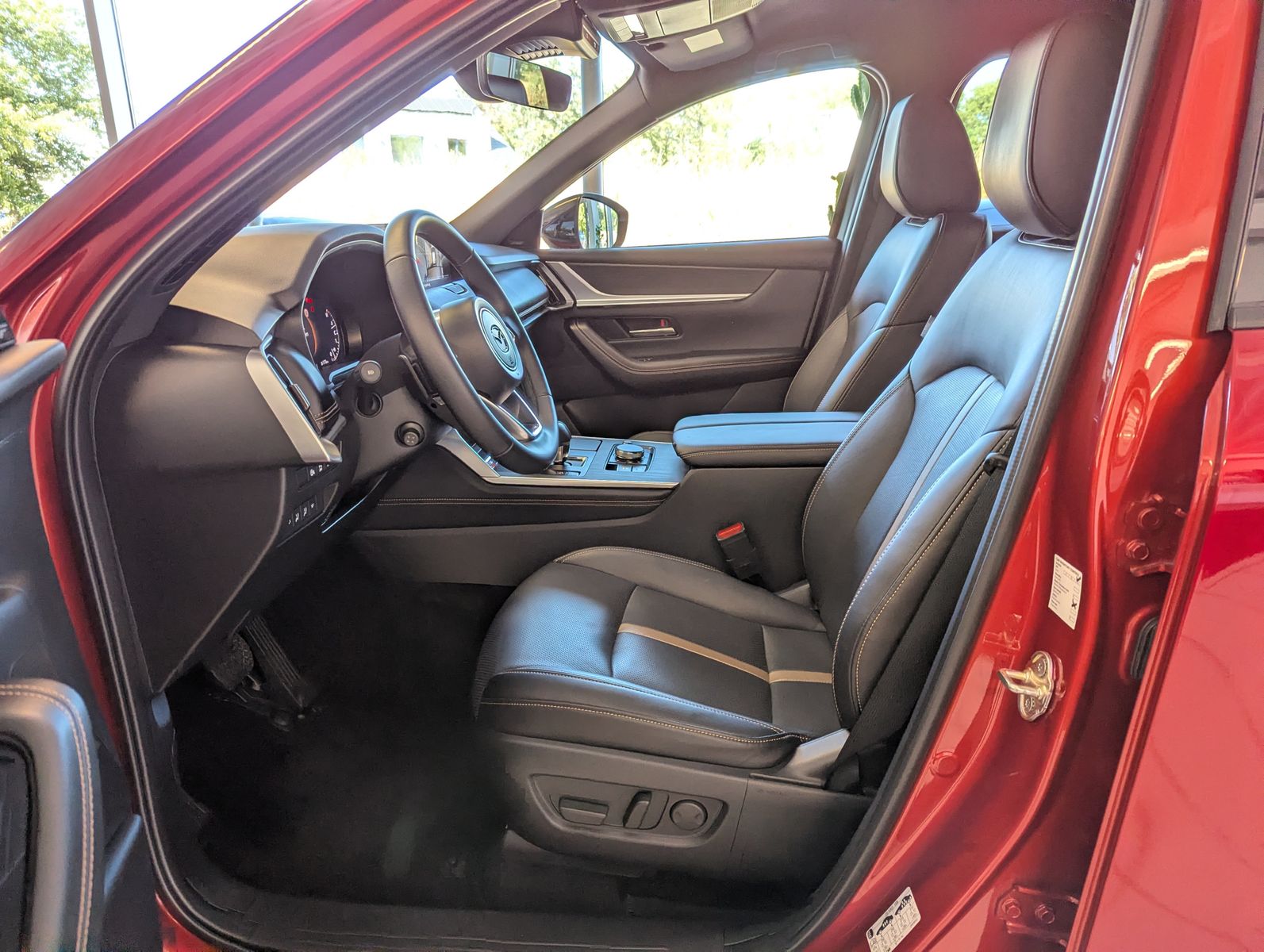 Fahrzeugabbildung Mazda CX-60  eSKYACTIV-D254 HOMURA AWD HUD Bose Matrix