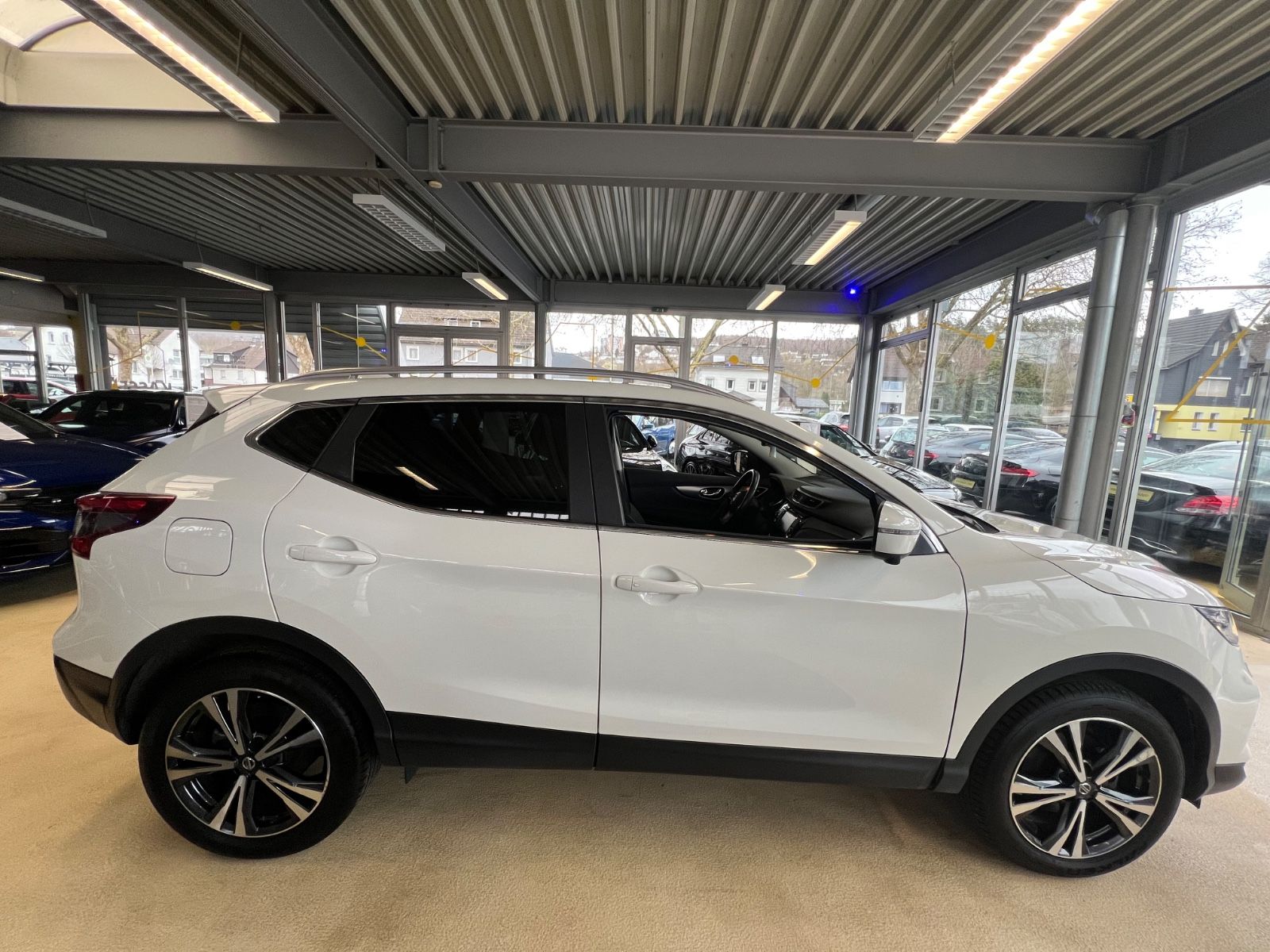 Fahrzeugabbildung Nissan Qashqai N-Connecta *1.HAND* NUR 22.005KM*