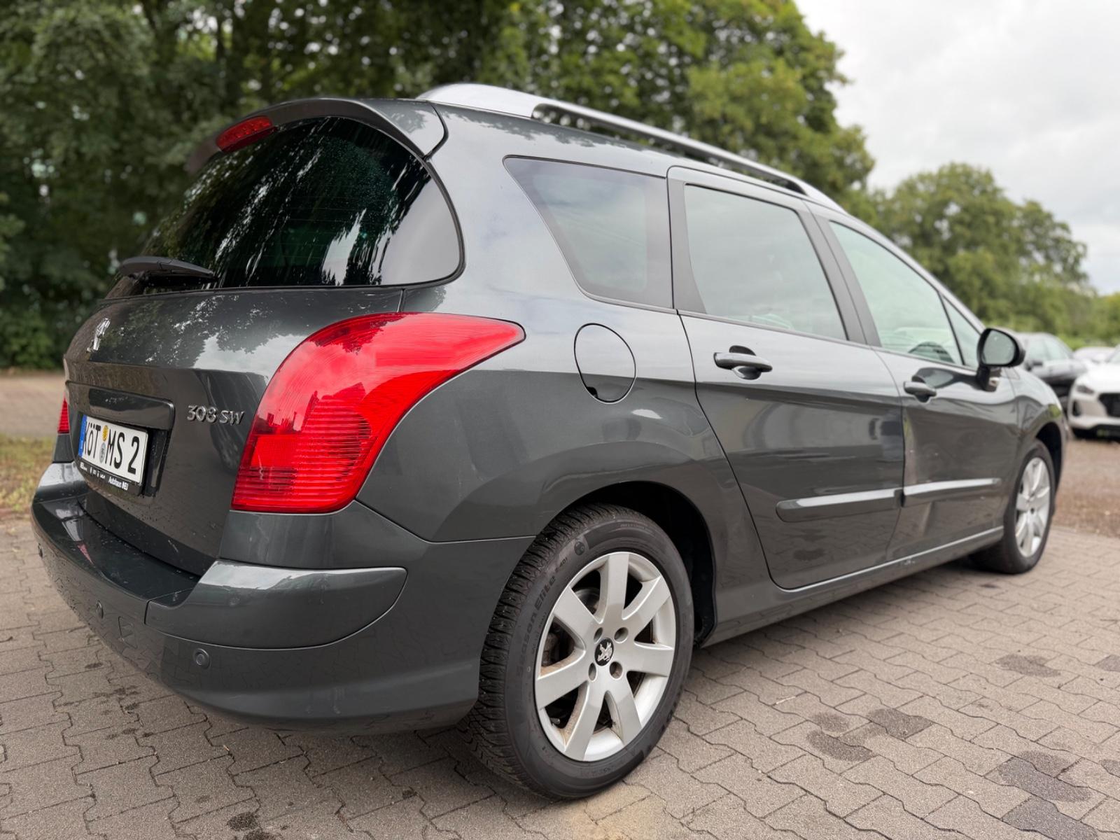 Peugeot 308 2012 — photo 12