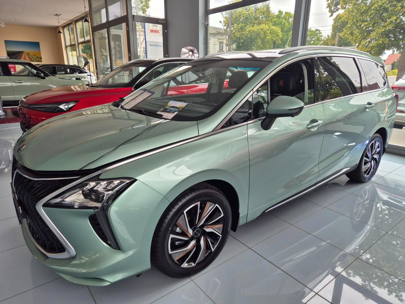 DFSK DFM Forthing 4, Familienauto mit 7 Sitzen!