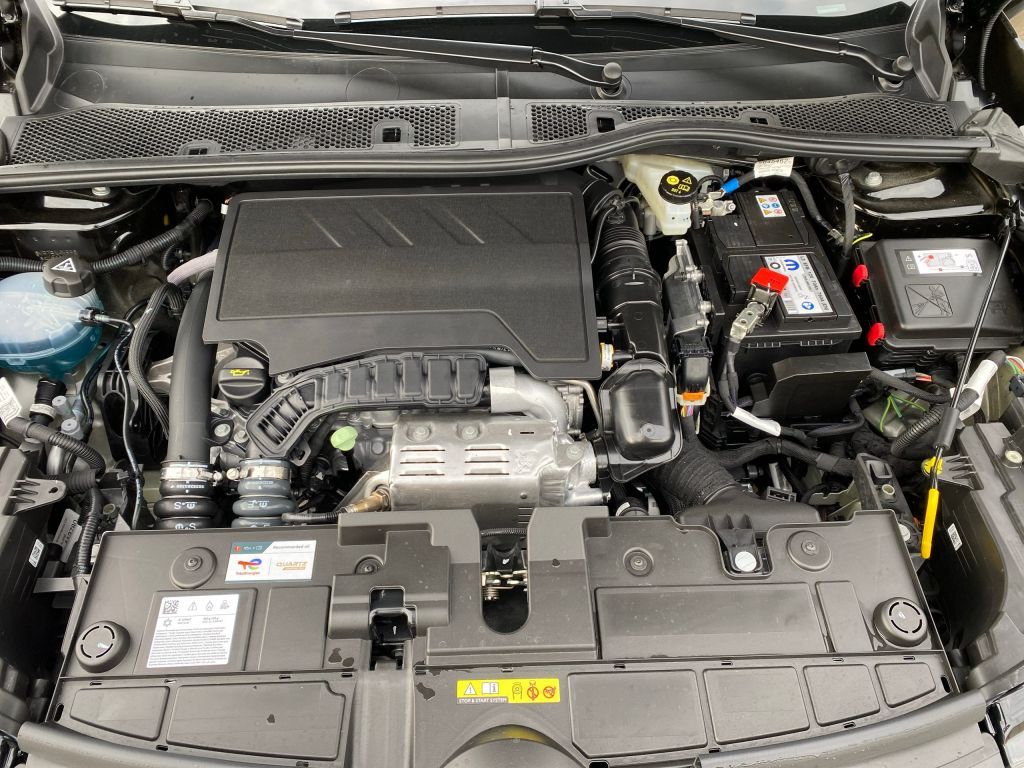 Fahrzeugabbildung Citroën C4 Benziner 130 Automatik MAX *Winter-Paket*