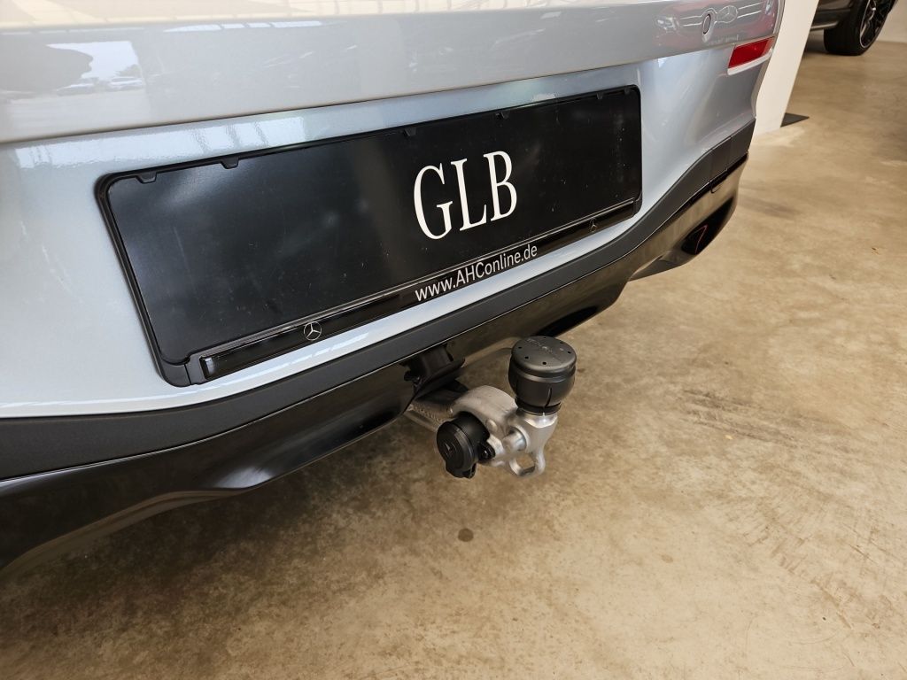 Fahrzeugabbildung Mercedes-Benz GLB 200 NIGHT MULTI AHK 360GRAD MASSAGE WINTER