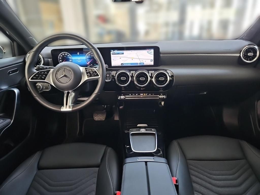 Fahrzeugabbildung Mercedes-Benz A 200 Progressive Pano Navi Totwi. SpurH LED SHZ