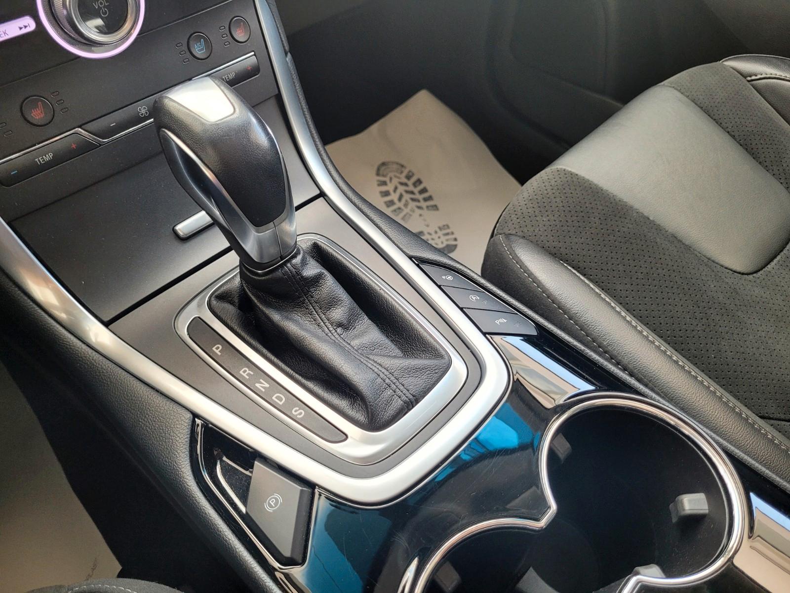 Ford Edge ST-Line 4x4 Aut/Panorama/20"/AHK/2Hd.