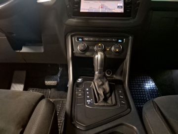 Volkswagen Tiguan - 11
