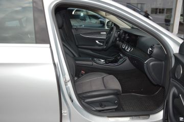 Mercedes E 220 - 10