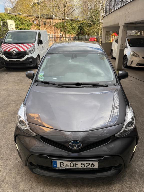 Toyota Prius+