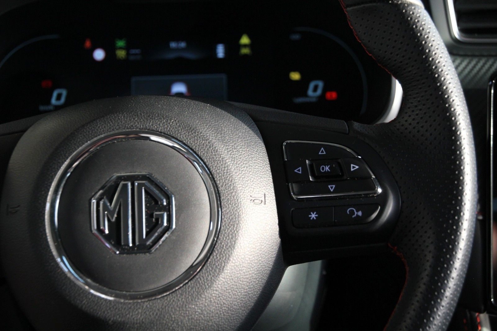 Fahrzeugabbildung MG ZS EV Luxury Standard