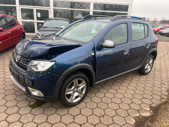 Dacia Sandero TCe 90 Stepway Celebration*1-Hand