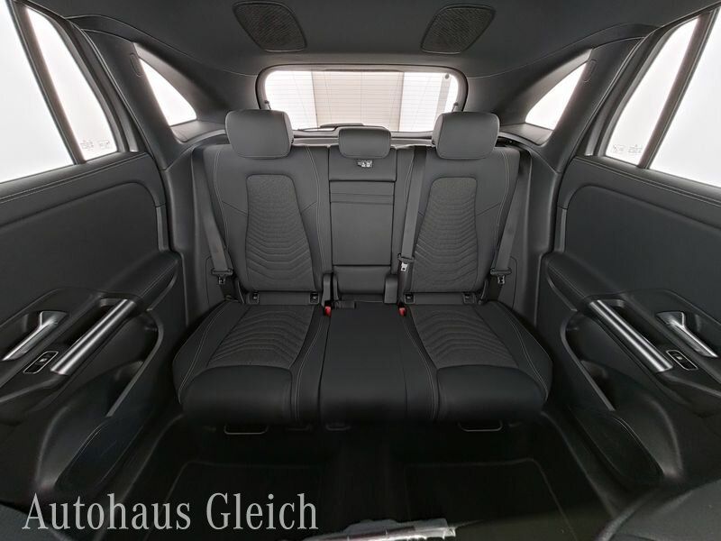 Fahrzeugabbildung Mercedes-Benz GLA 220 Progressive (EURO 6d) Navi/Standheizung