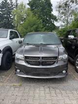 Dodge Grand Caravan - Dodge mit Benzin-Antrieb: Van