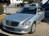 Mercedes-Benz W221.071 mit V8 Motor, Nachtsichtassistent