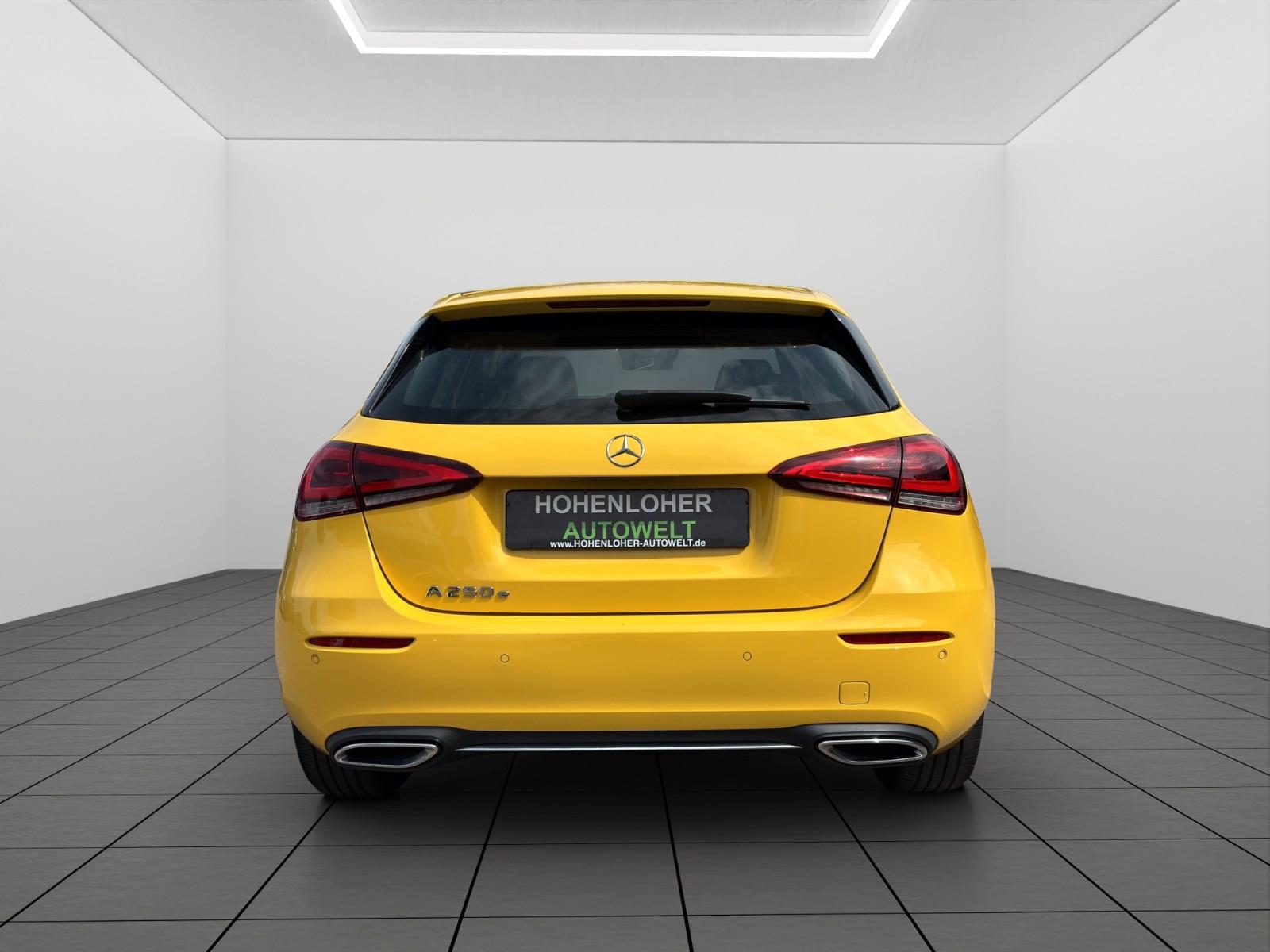 Mercedes-Benz A 250 e Edition 19 *HUD *PANO *Sitzklima *AMG