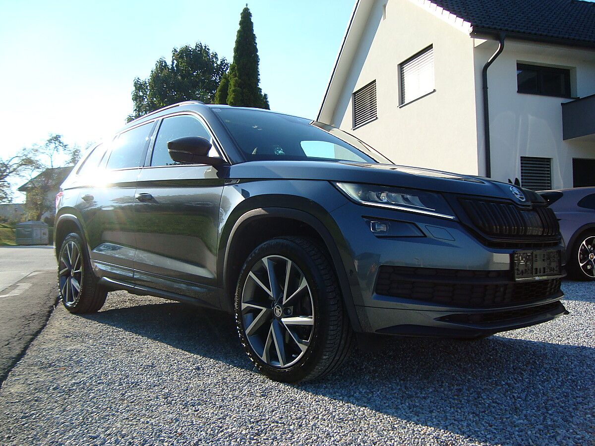 Skoda Kodiaq 2,0 TSI 4x4 Sportline DSG VOLL 1-Hand !!
