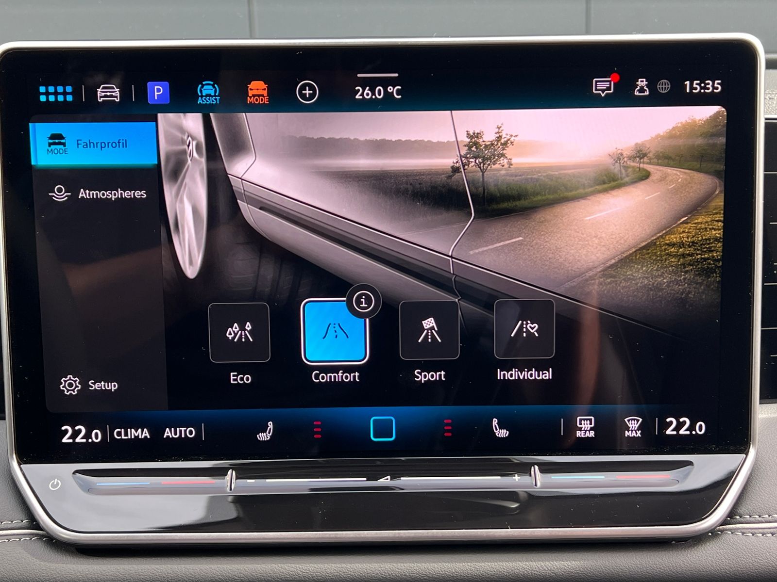 Fahrzeugabbildung Volkswagen Tiguan Elegance 1.5 eTSI DSG *AHK, IQ.Light, 18'