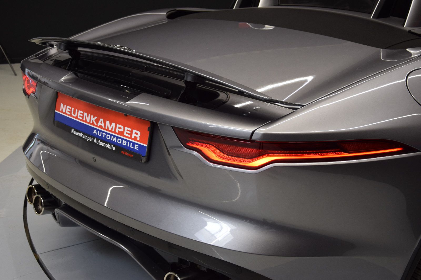 Fahrzeugabbildung Jaguar F-Type Cabrio R-Dynamic Memory Vollleder S-AGA