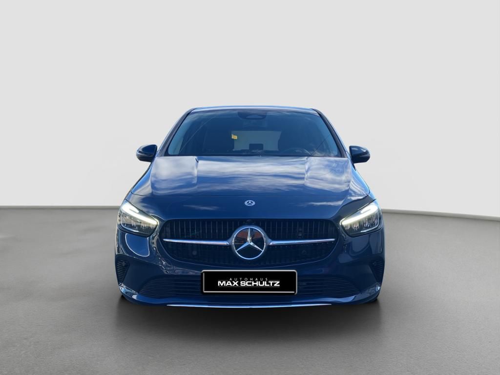 Fahrzeugabbildung Mercedes-Benz B 200 d *AHK*Navi*KeyLess*SpurW*PDC*LED*SpurH*LM