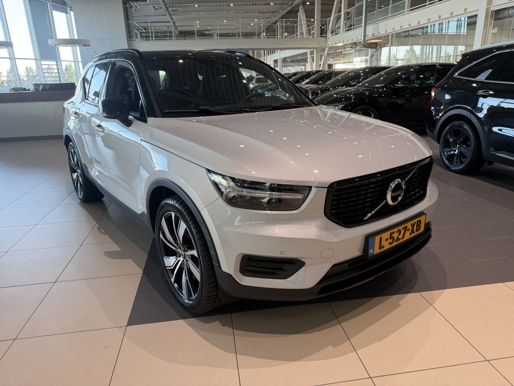 Volvo XC40 1.5 T5 Rech. R-Design imagem 2