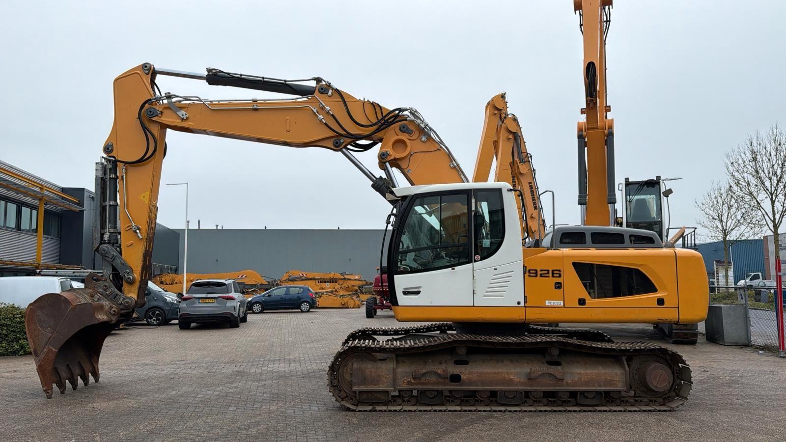 Liebherr R926 LC