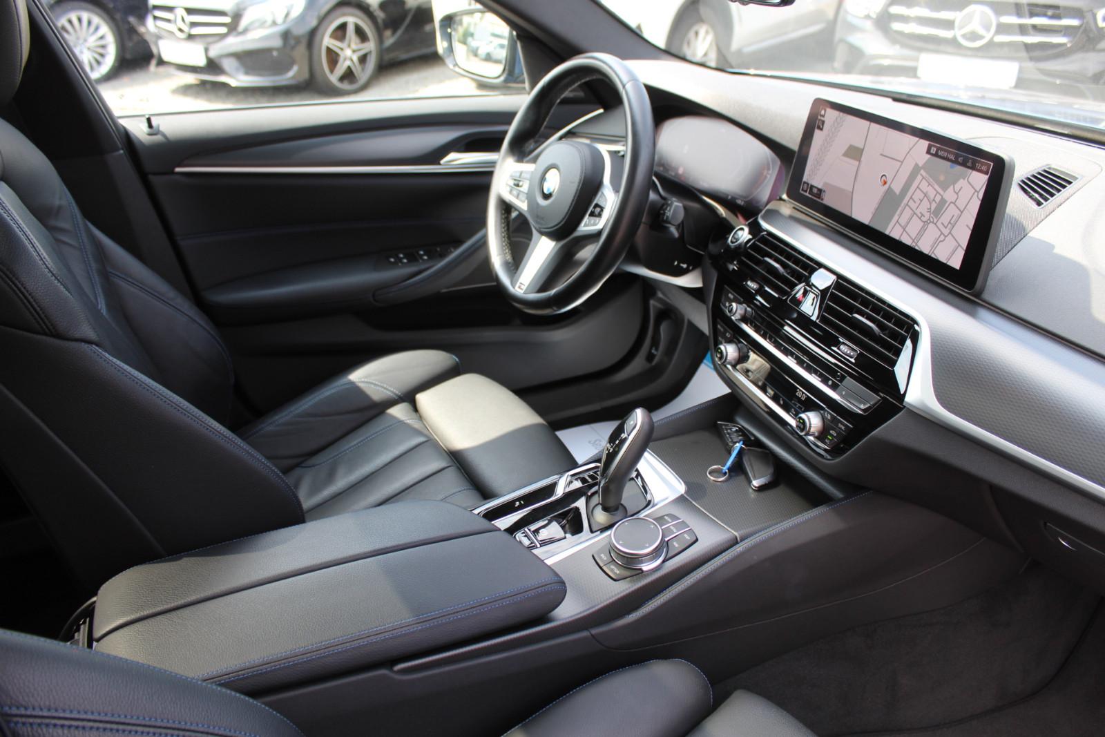 BMW 530d Tour. xDrive M Sportpaket+Panoramad.+H&K+20