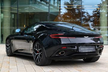 2023 Aston Martin DB12 — фото 7