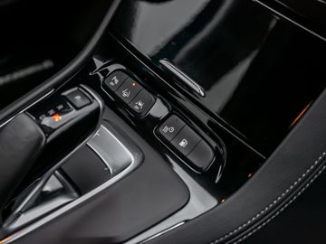 Opel Grandland 1.6 Ultimate Plug-in-Hybrid 4 Kamera