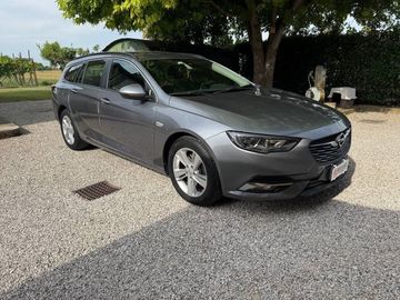 Opel Insignia - 1