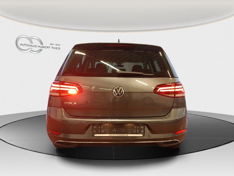 Fahrzeugabbildung Volkswagen Golf VII 1.0 TSI IQ.DRIVE OPF