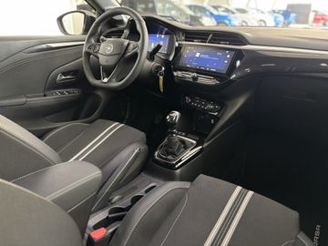 Fotografie 8 des Opel Corsa 1.2 Direct Injection Turbo GS