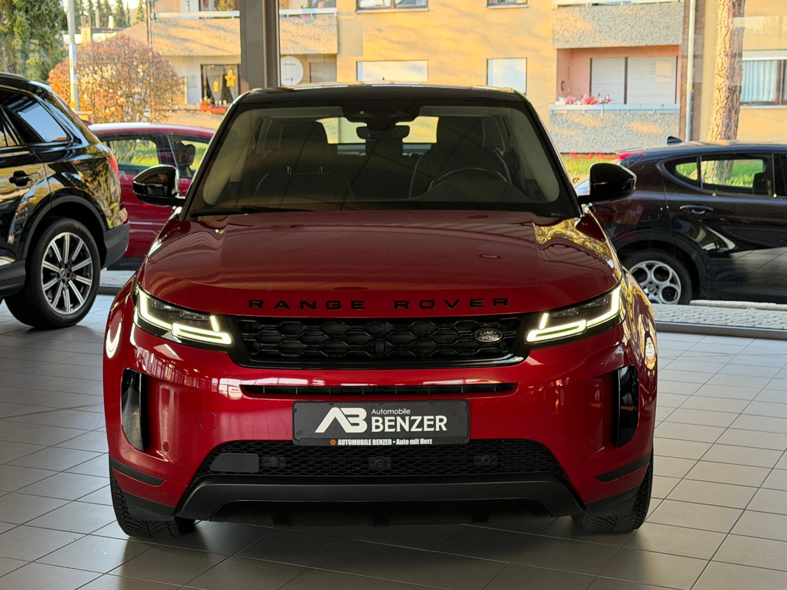 Fahrzeugabbildung Land Rover Range Rover Evoque S /KAMERA/CAR-PLAY/L-HEIZUNG
