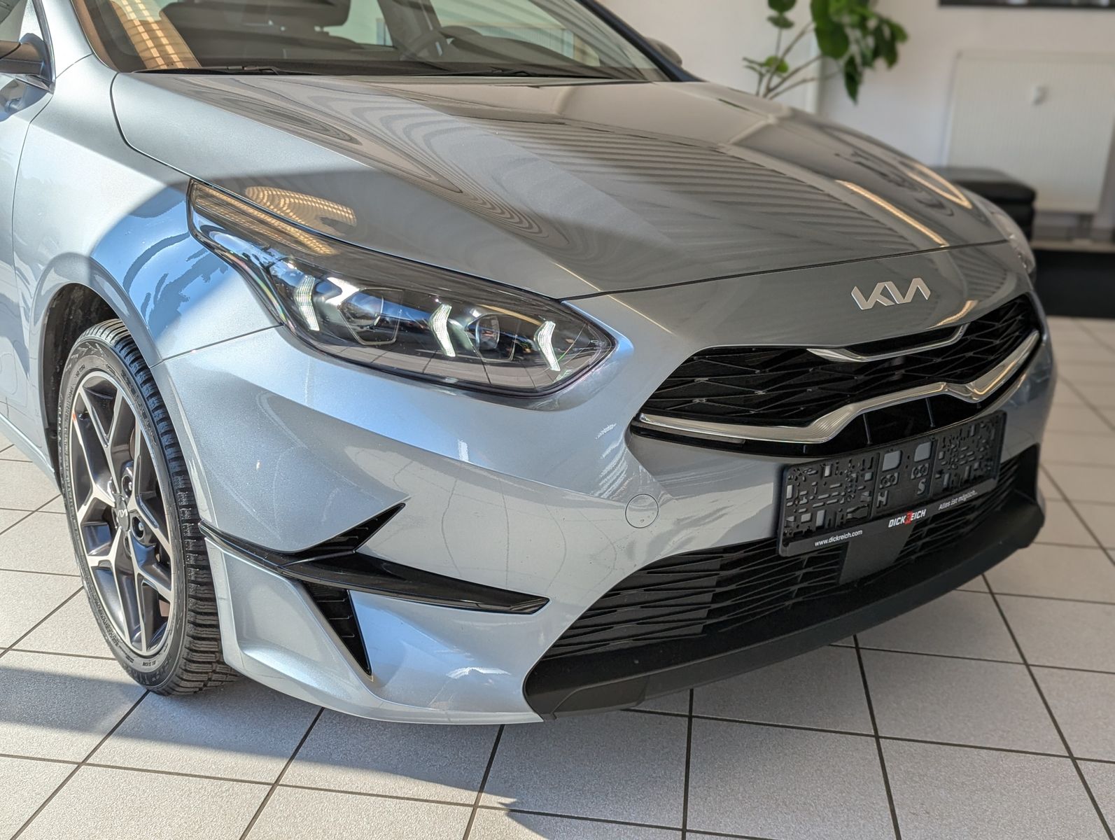 Fahrzeugabbildung Kia cee'd / Ceed 1.5 Spirit Limo JBL ACC Kamera 7J-G