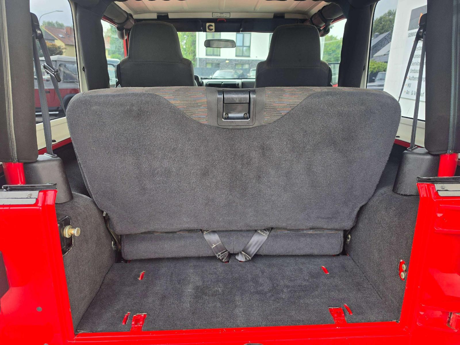 JEEP WRANGLER TJ 2.4 16V PERFEKTER ZUSTA | 143 ch | 4X4 | BVM | PACK SPORT | VOLANT EN CUIR