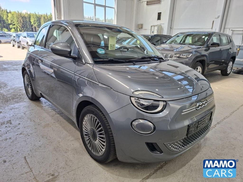 Fiat 500 e/KEYLESS/ALLWETTER/RÜCKFAHRKAMERA360/SITZHE imagem 2