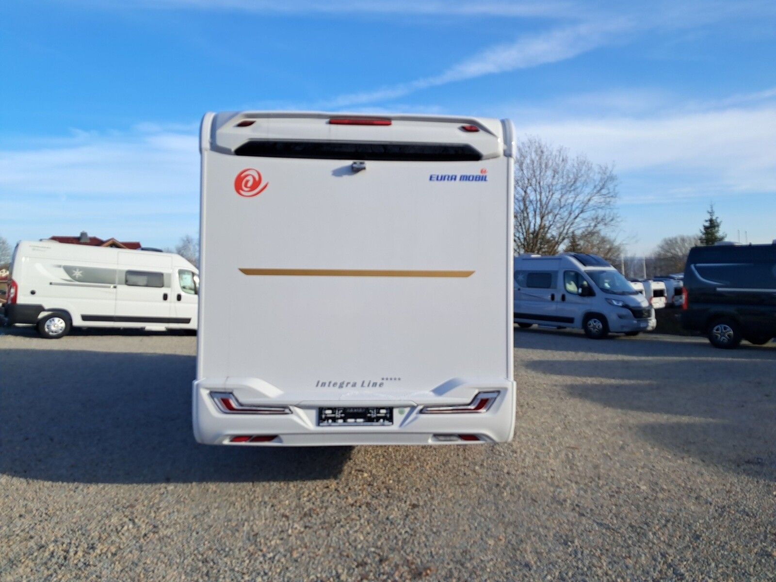 Fahrzeugabbildung Eura Mobil Integra Line IL 720 EF SAT, SOLAR, LUFTFEDERUNG