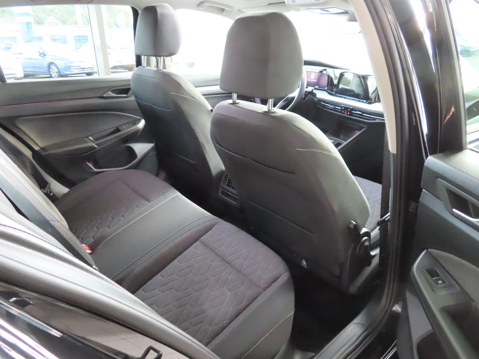 Volkswagen Golf VIII Lim. Move DSG PANO ACC AHK LED, миниатюра 8