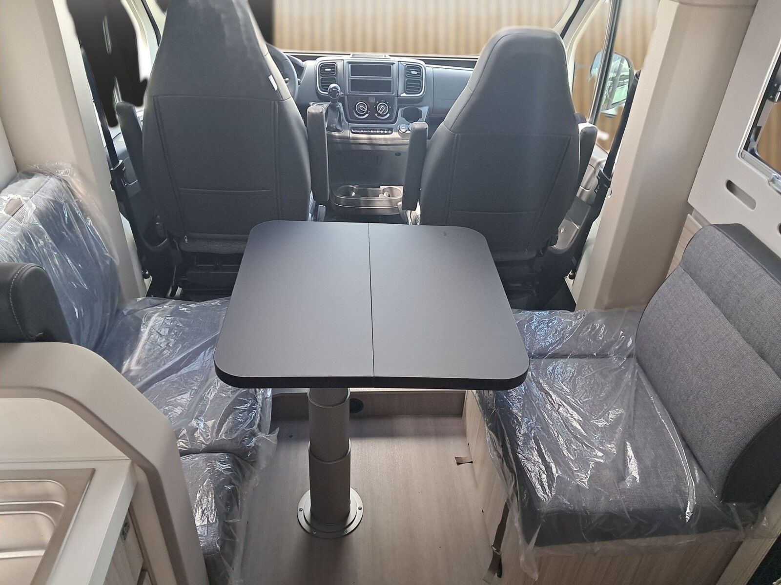 Fahrzeugabbildung Adria Compact DL 60Y Abwassertank isoliert