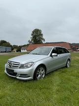 Mercedes-Benz Mercedes C200 Cdi BlueEfficiency - Mercedes-Benz C 200 aus 2011 mit Diesel-Antrieb: Kombi