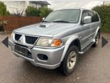 Mitsubishi Pajero Sport 2.5 TD Intense - Mitsubishi Pajero: Sport