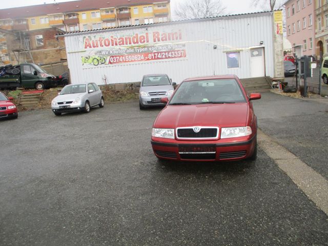 Skoda Octavia 1.6 Ambiente