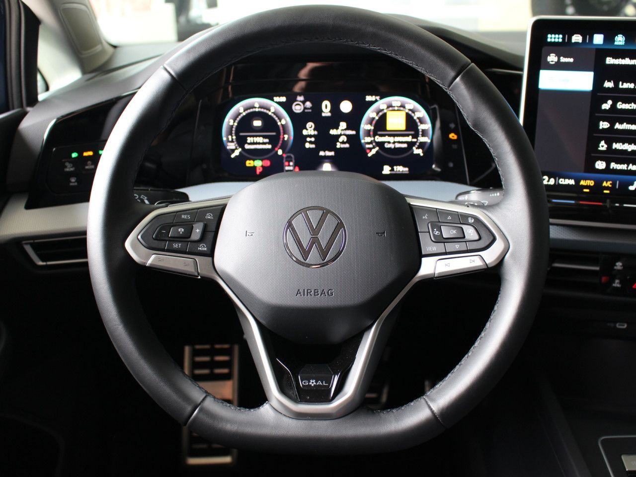 Fahrzeugabbildung Volkswagen Golf Variant 1.5 eTSI Goal 360/AHK/Navi/ACC