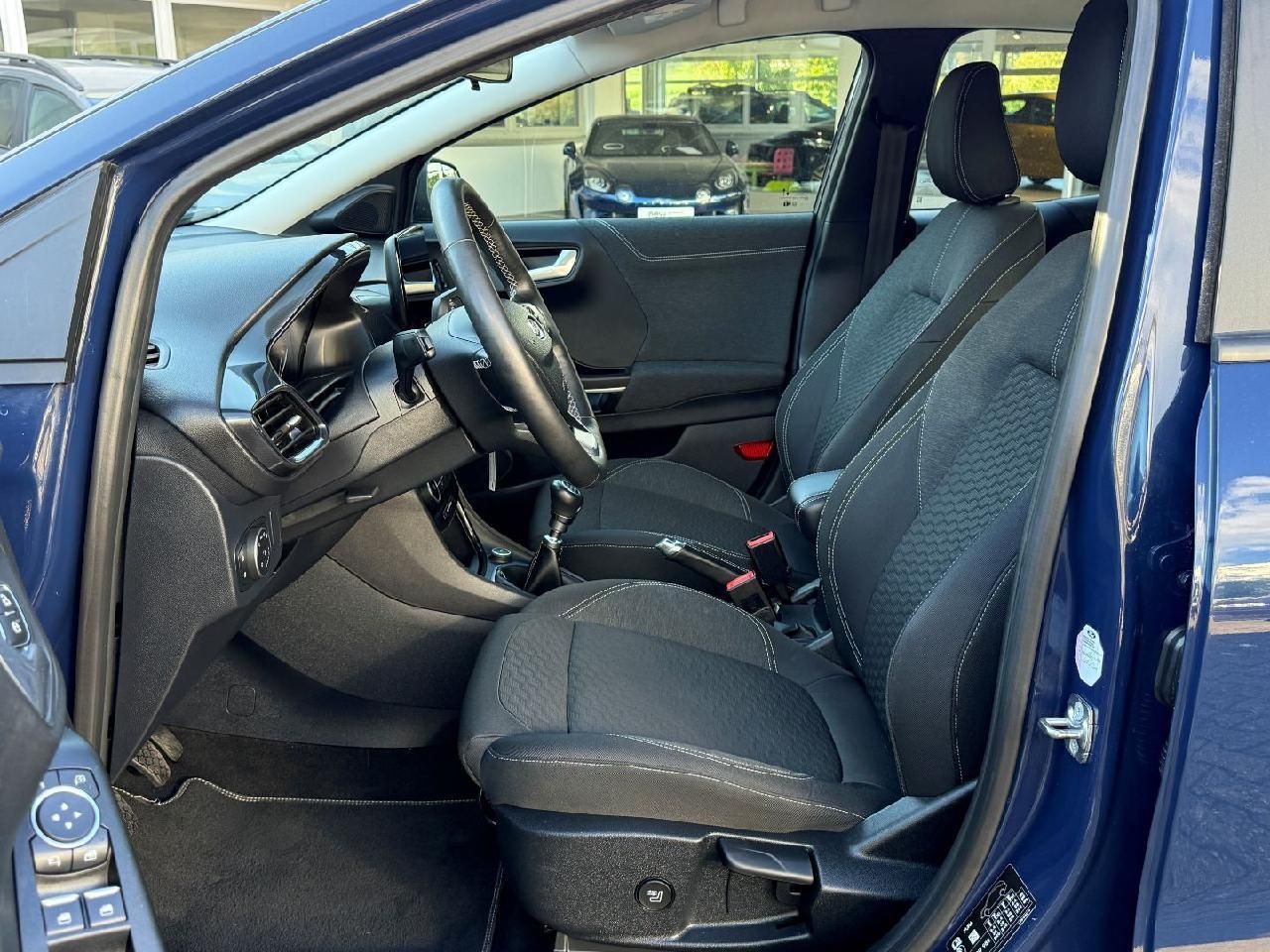 Fahrzeugabbildung Ford Puma Titanium