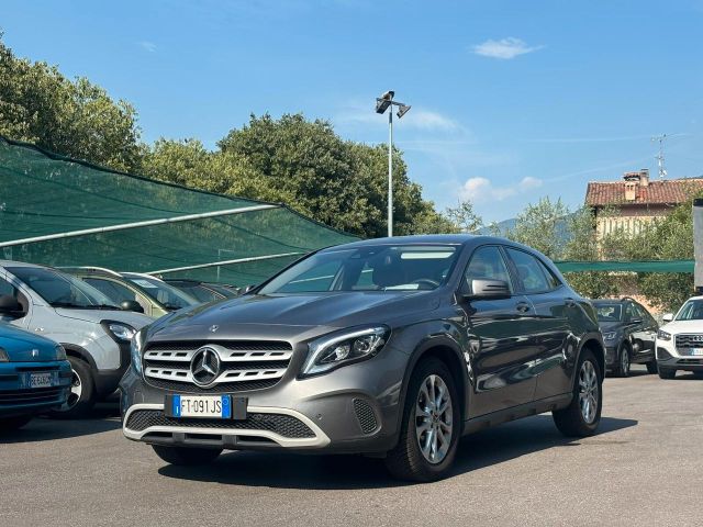 MERCEDES-BENZ Mercedes-benz GLA 200 180 d Business