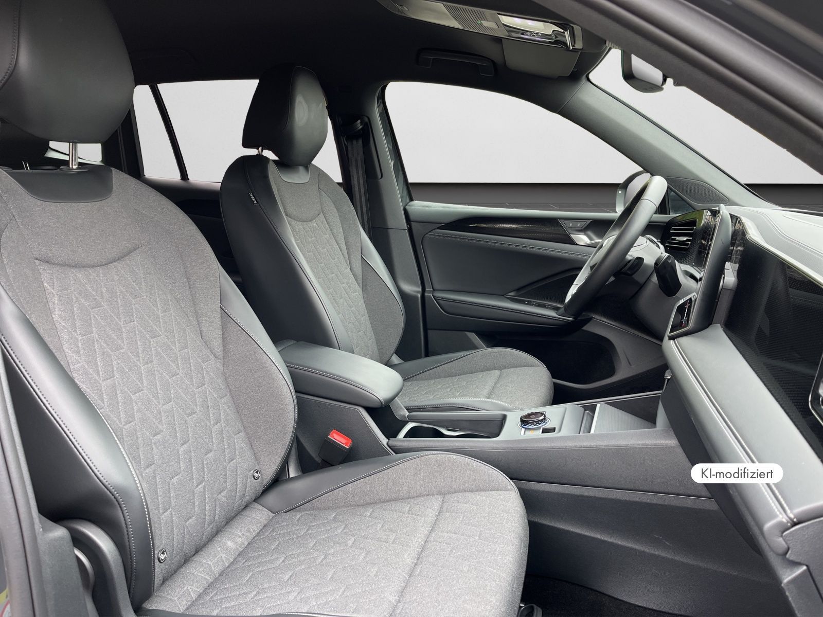Volkswagen Tiguan 1.5 TSI DSG ALLW DESIGN DARK 18 NAPO foto 4