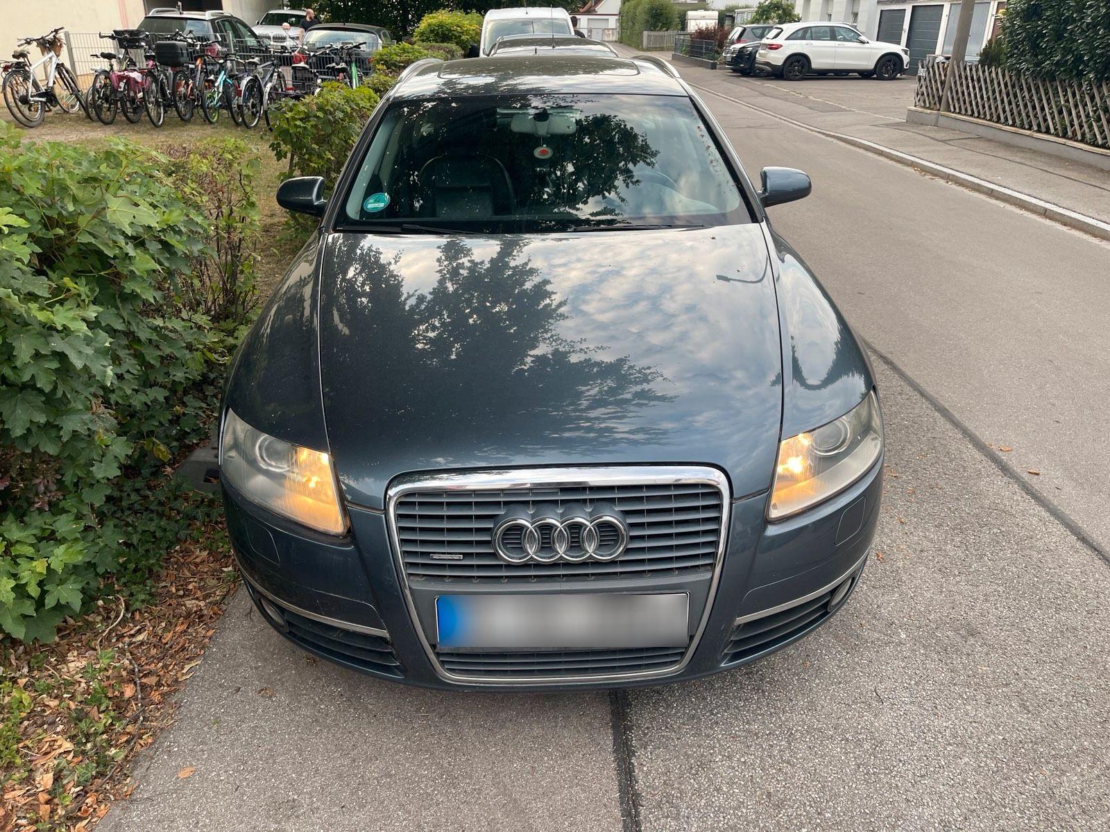 Audi Quattro 2005 — rear view