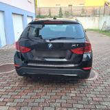 BMW X1 xDrive20d Pano Dach - BMW X1 in Freiburg