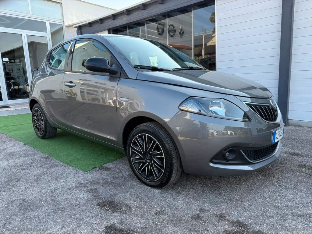 Image of Lancia Ypsilon