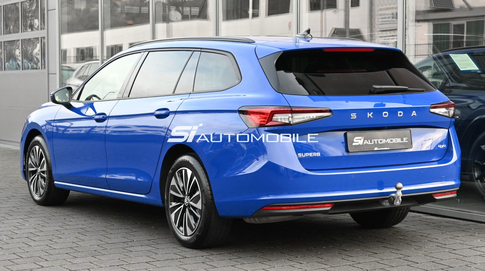 Fahrzeugabbildung SKODA Superb 2.0 TSI DSG Selection Combi 4x4 °ACC°AHK°
