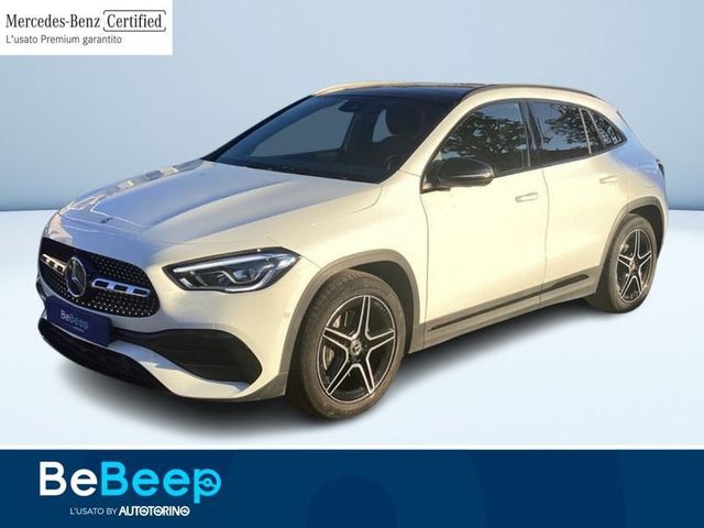 Mercedes-Benz GLA 200 D PREMIUM 4MATIC AUTO