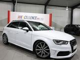 Audi A3 SPORTBACK 2.0 TDI Q S-LINE WHITE & BLACK LED - Audi A3 mit Diesel-Antrieb: Limousine, 2.0
